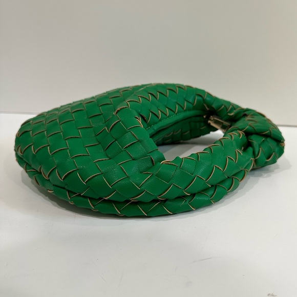 💚💚Urban Expressions Drew Woven Shoulder Bag - Emerald Green💚💚 - Picture 3 of 13